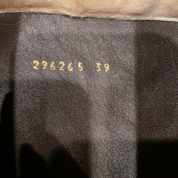 Gorgeous Gucci Brown Suede Boots Size 39 (8.5) - Picture 6 of 9